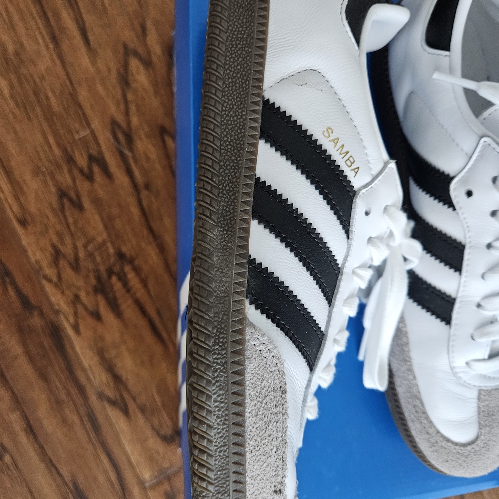 Adidas Men's or Women's White and Black Sneakers Samba - Picture 7 of 9